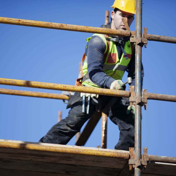 همهچیز در مورد شغل داربست بندی همهچیز در مورد شغل داربست بندی